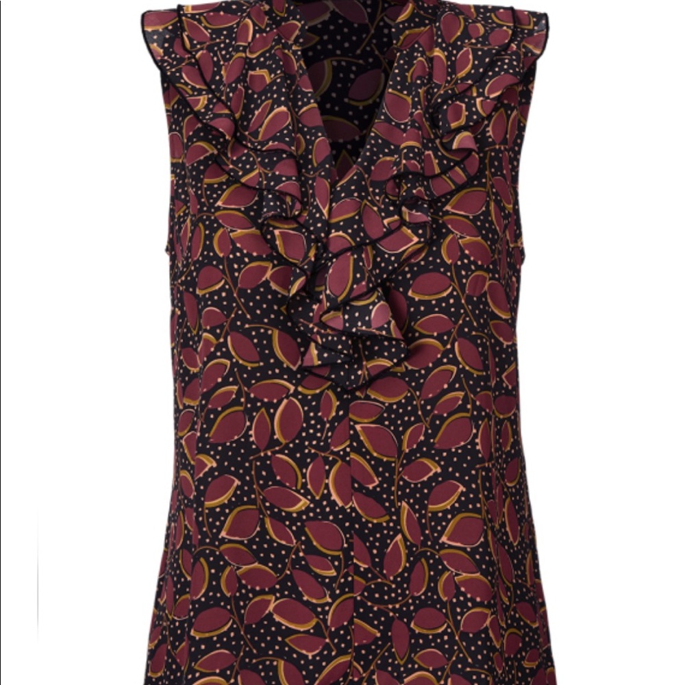 Cabi Study Top size medium. Worn a couple of times. Like new❤️